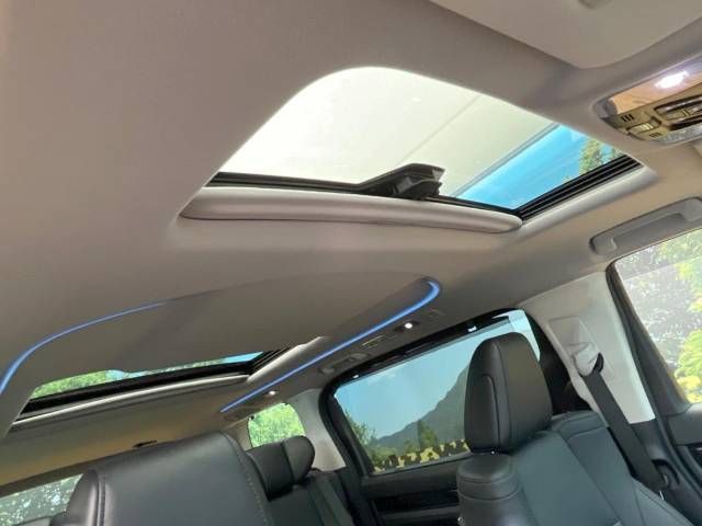 Toyota ALPHARD 2022-05 23652-2