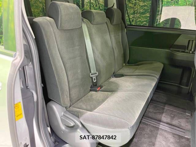 Toyota VOXY 2011-11 321345-9