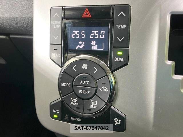 Toyota VOXY 2011-11 321345-7