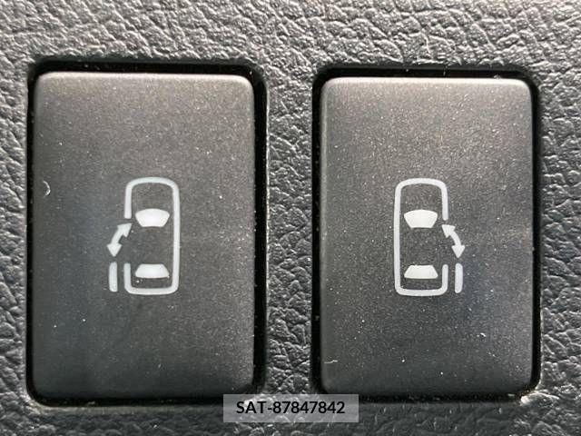Toyota VOXY 2011-11 321345-5