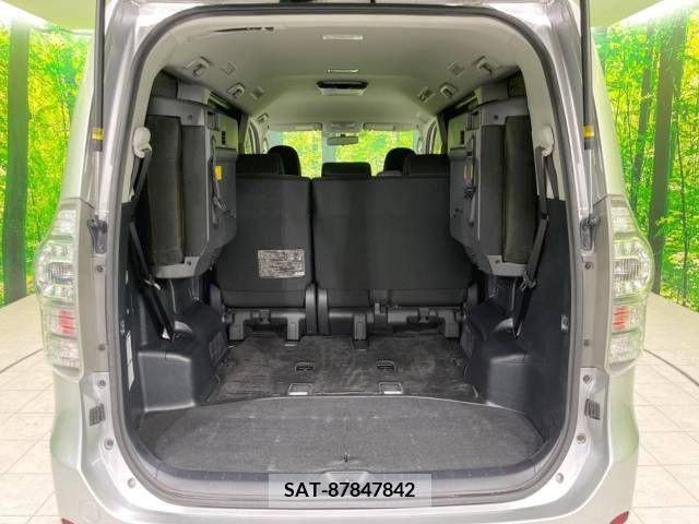 Toyota VOXY 2011-11 321345-11