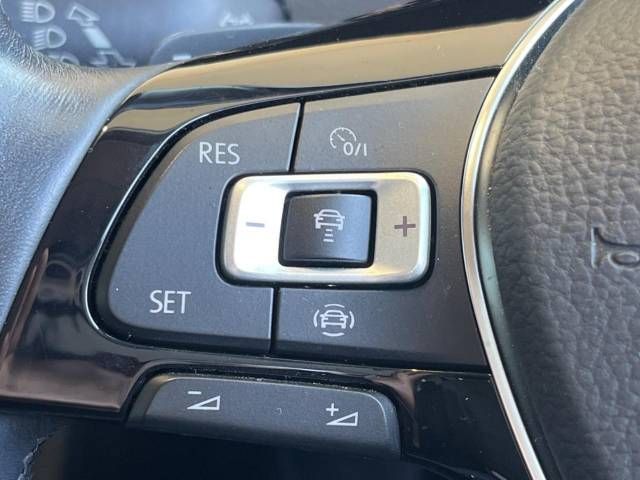 VolksWagen GOLF 2019-02 190876-3
