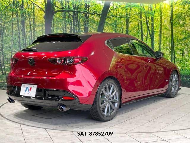 Mazda MAZDA3 2019-05 206535-17