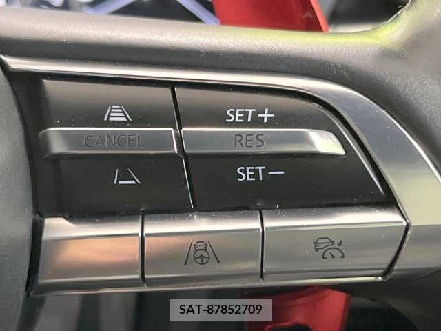 Mazda MAZDA3 2019-05 206535-6