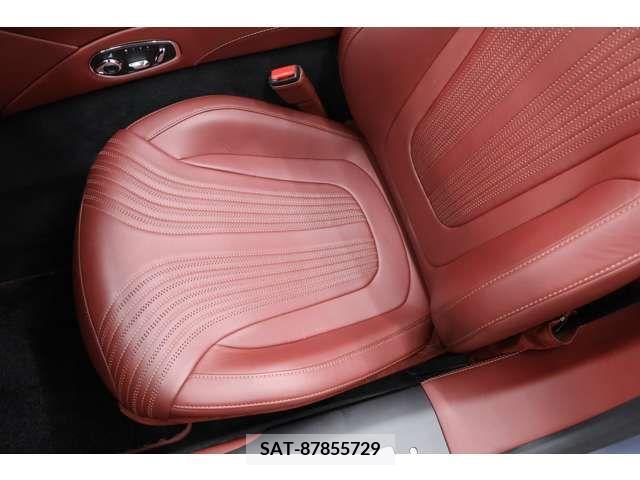 Aston Martin Aston Martin 2018-10 326581-4