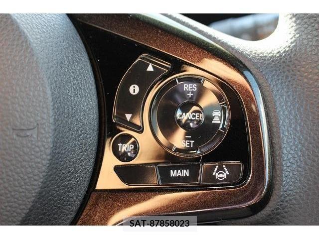 Honda N BOX CUSTOM 2017-12 213340-4