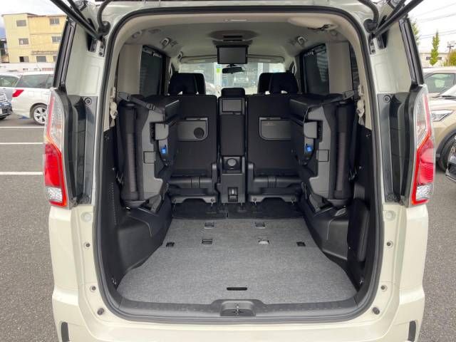 Nissan SERENA 2018-06 185119-11