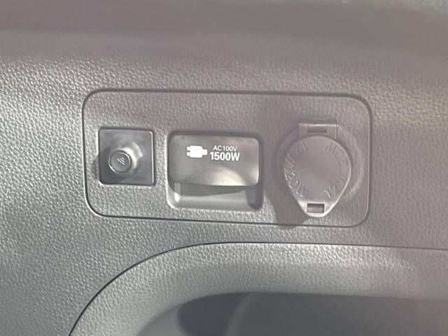 Toyota RAV4 2023-01 24777-7