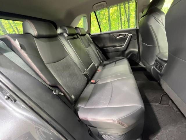 Toyota RAV4 2023-01 24777-9