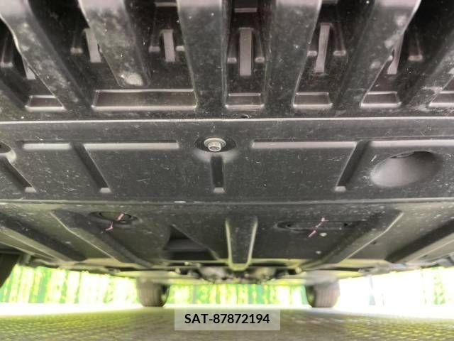 Nissan AURA 2023-06 215101-19