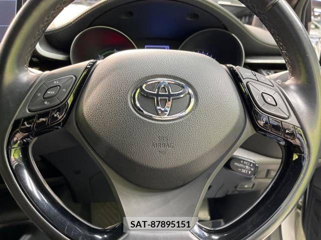 Toyota C-HR 2018-05 336497-4
