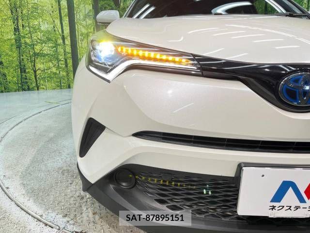 Toyota C-HR 2018-05 336497-12