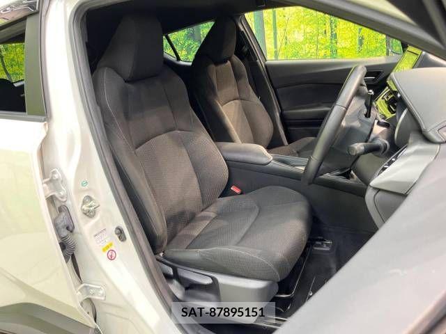 Toyota C-HR 2018-05 336497-8
