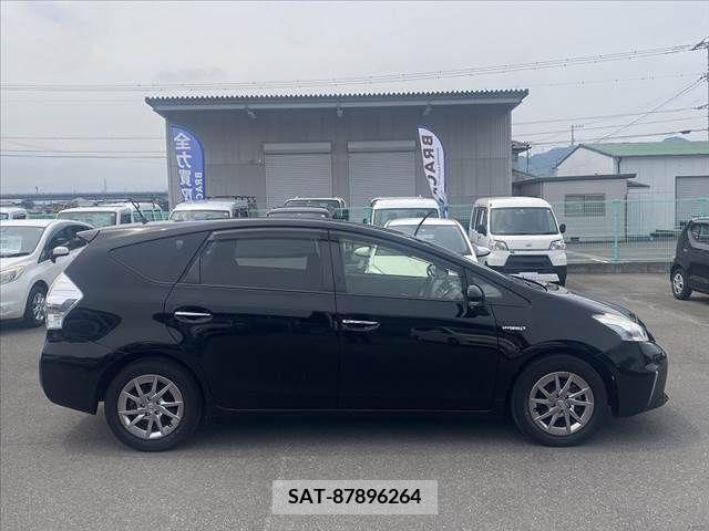 Toyota PRIUS ALPHA 2014-07 282522-8