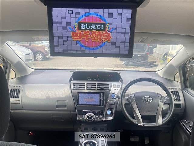 Toyota PRIUS ALPHA 2014-07 282522-1