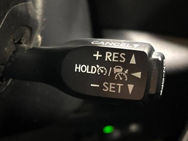 Toyota C-HR 2018-09 27015-4