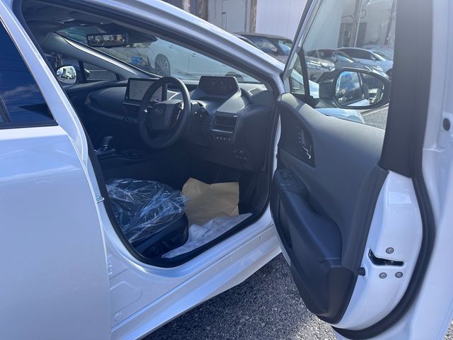 Toyota PRIUS 2023-09 188265-7