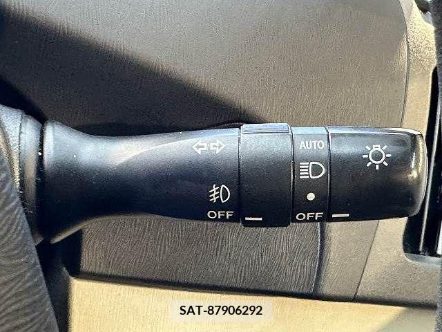 Toyota PRIUS 2012-11 212055-4