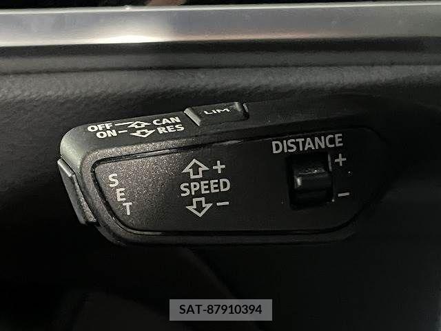 Audi Q3 2021-04 261252-7