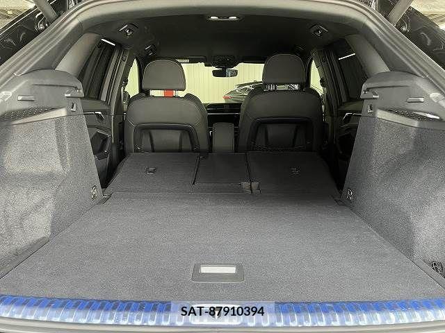 Audi Q3 2021-04 261252-12