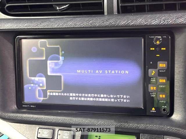 Toyota AQUA 2012-06 313927-2