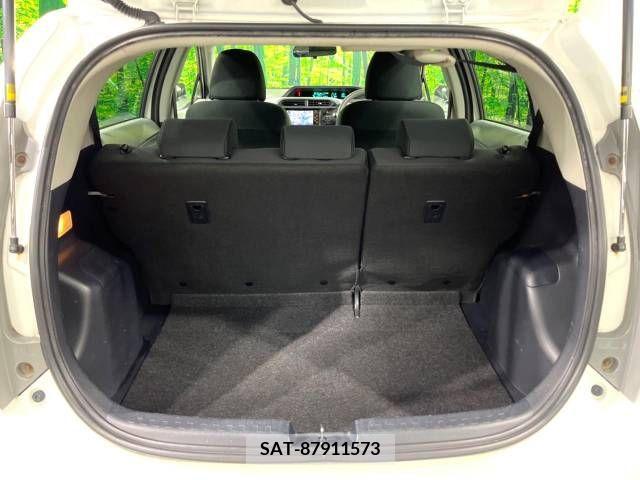 Toyota AQUA 2012-06 313927-10
