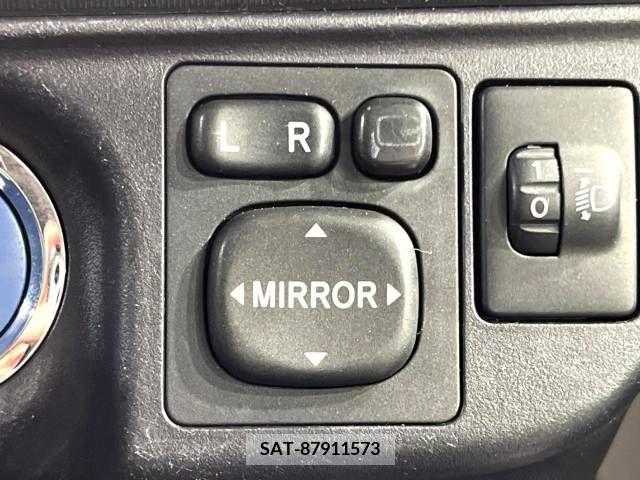 Toyota AQUA 2012-06 313927-7