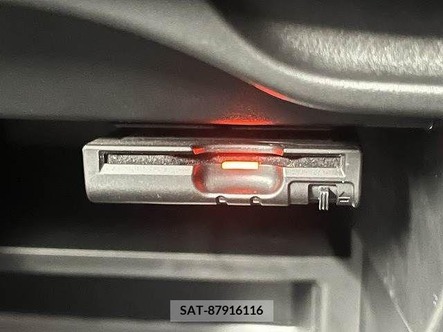 Nissan NOTE 2017-05 223589-10