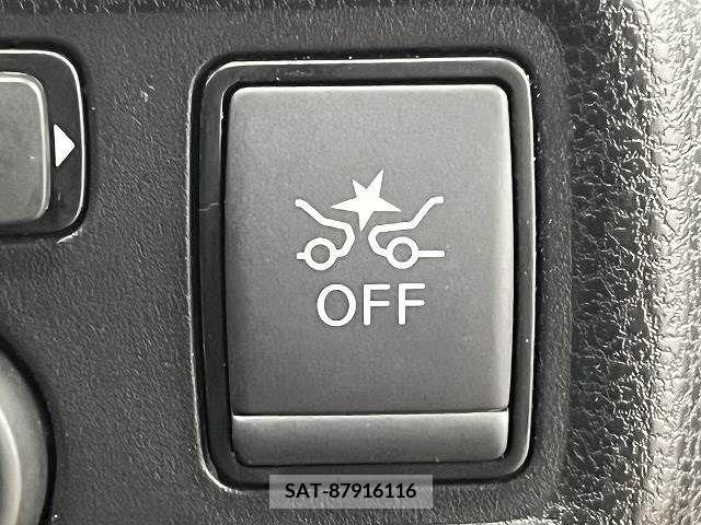Nissan NOTE 2017-05 223589-8