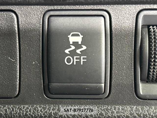 Nissan NOTE 2013-06 313876-5