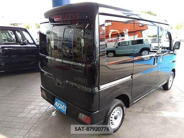 Daihatsu HIJET CARGO 2022-07 271868-4
