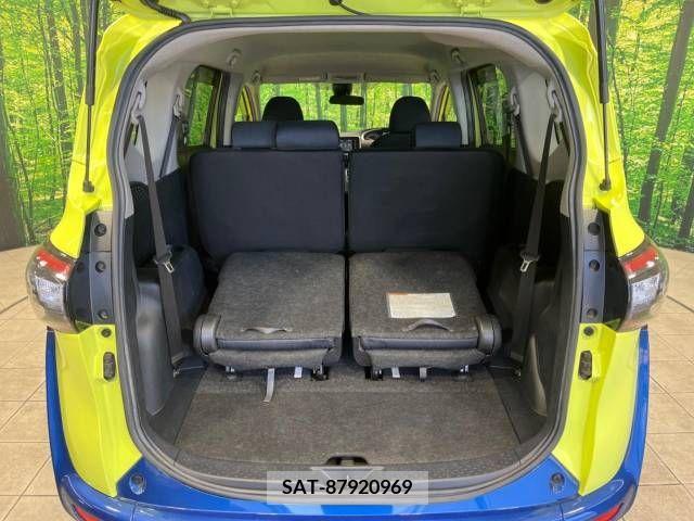 Toyota SIENTA 2017-06 230124-11