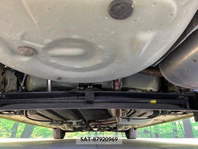 Toyota SIENTA 2017-06 230124-19