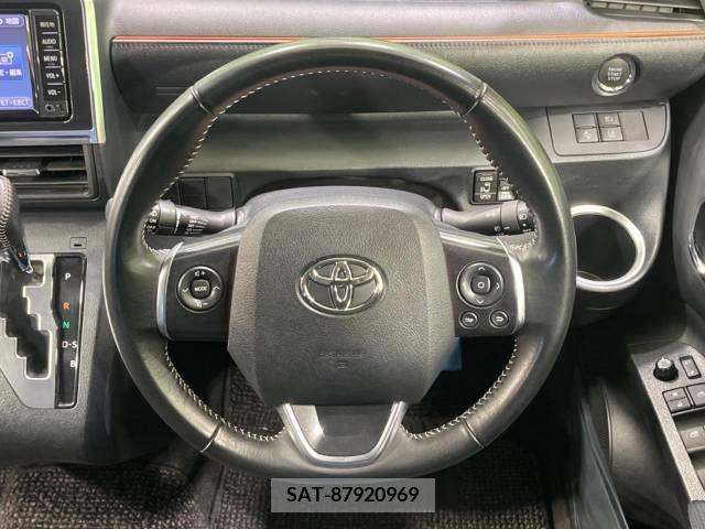 Toyota SIENTA 2017-06 230124-12