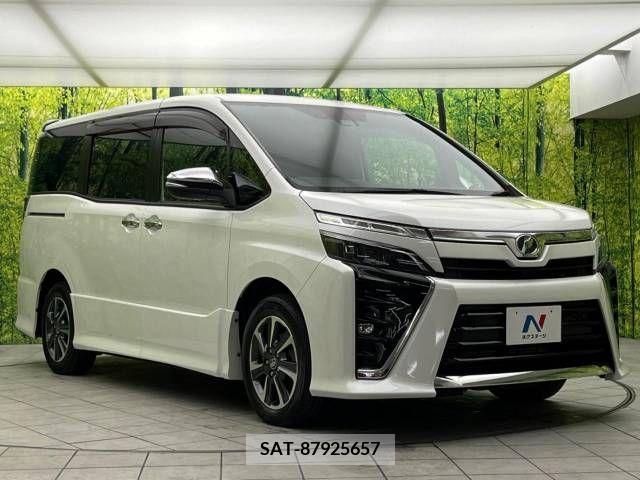 Toyota VOXY 2019-01 210766-16