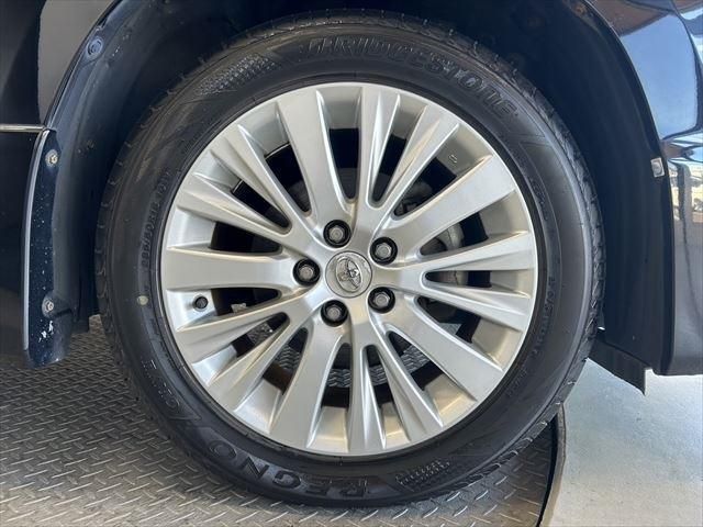 Toyota VELLFIRE 2012-02 196227-14