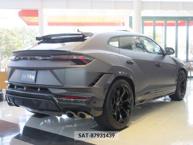 Lamborghini URUS 2024-01 245910-9