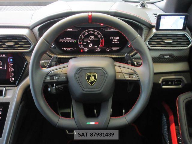 Lamborghini URUS 2024-01 245910-23