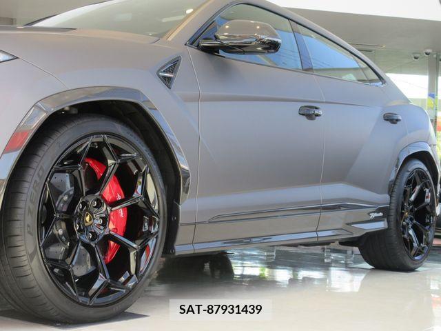 Lamborghini URUS 2024-01 245910-4
