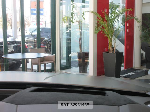 Lamborghini URUS 2024-01 245910-24