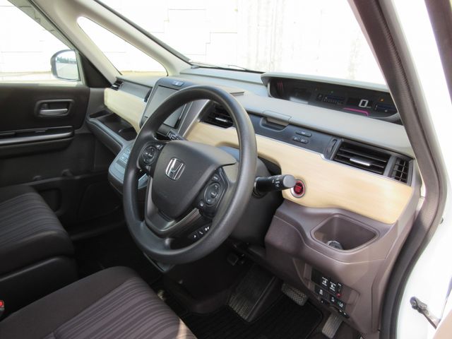 Honda FREED 2018-12 14374-1