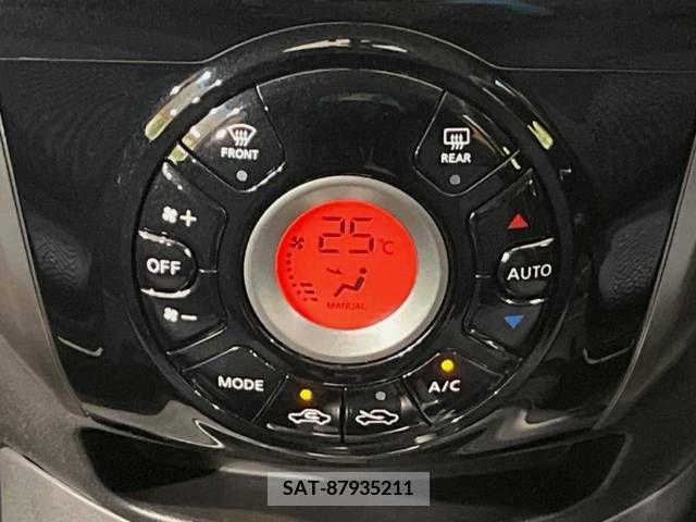 Nissan NOTE 2013-08 327670-6