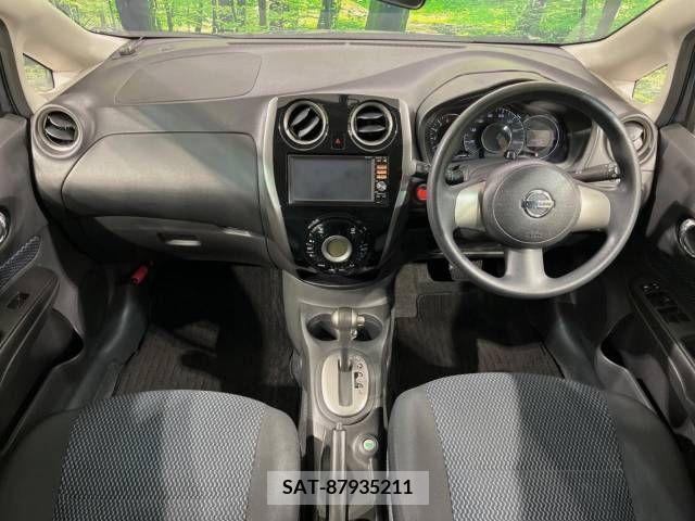 Nissan NOTE 2013-08 327670-1