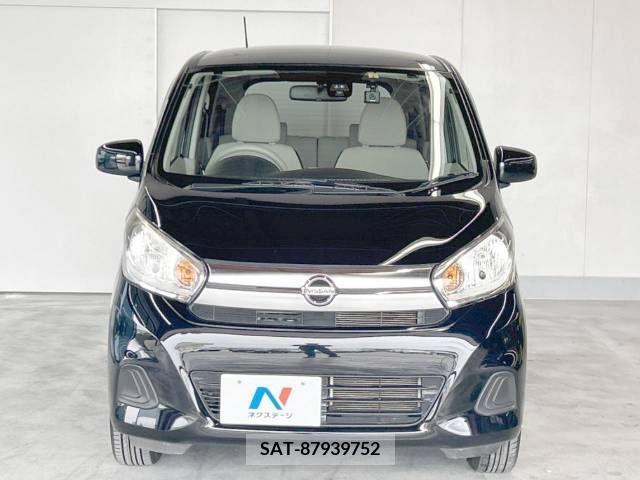 Nissan DAYZ 2017-12 323415-17