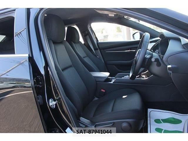 Mazda MAZDA3 2022-11 301046-14
