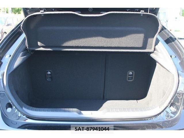 Mazda MAZDA3 2022-11 301046-18
