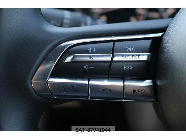 Mazda MAZDA3 2022-11 301046-5