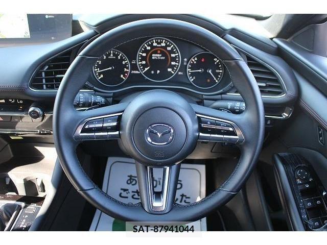 Mazda MAZDA3 2022-11 301046-17