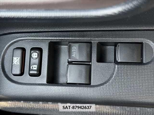 Toyota SPADE 2014-10 346584-28