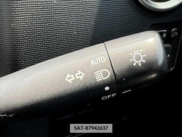 Toyota SPADE 2014-10 346584-22